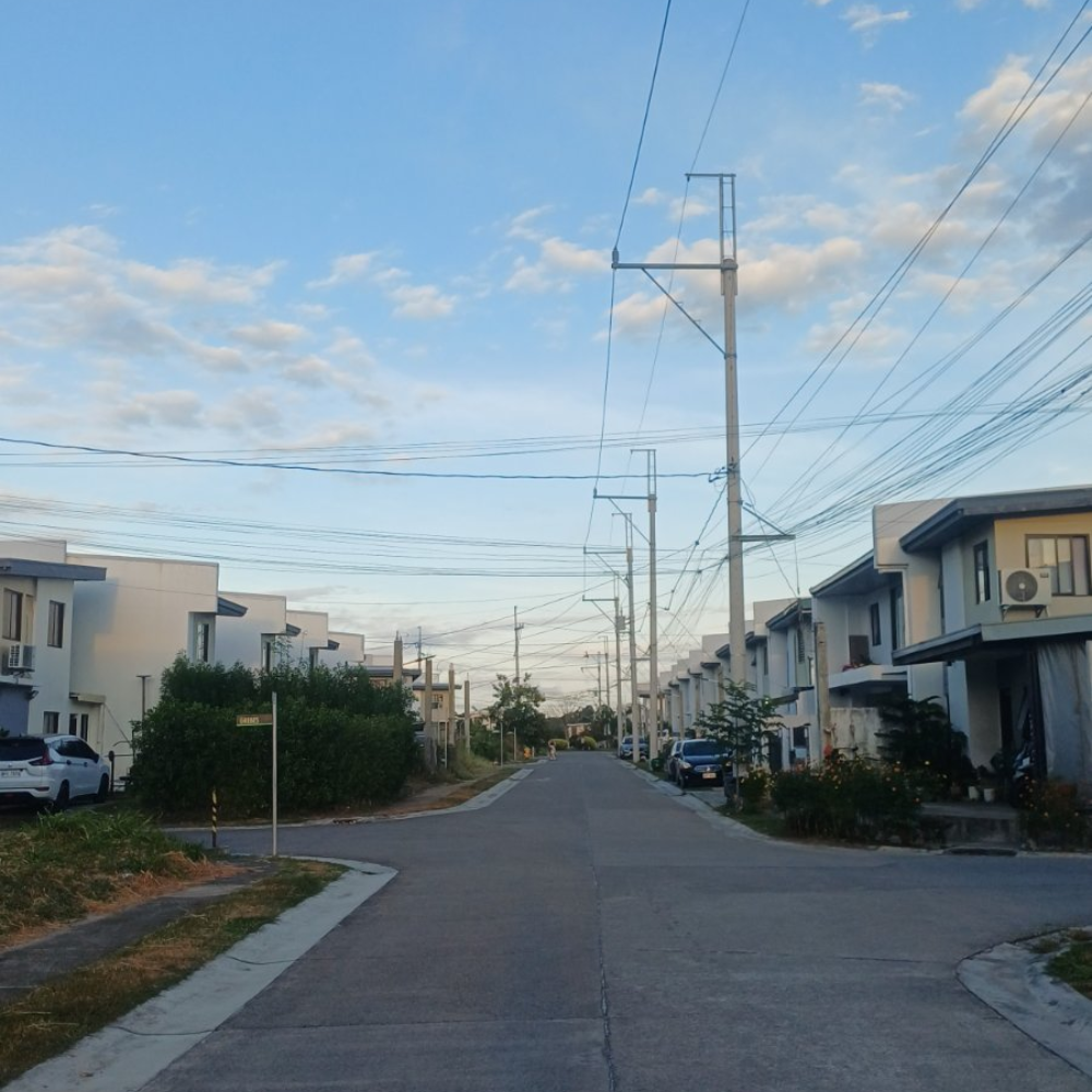 Can I Afford to Move Out on My Salary?